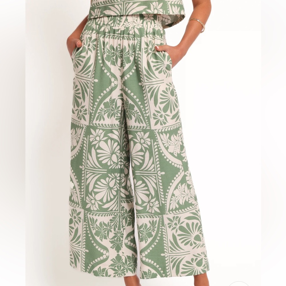 Petal & Pup green floral pant NWT - Picture 3 of 3